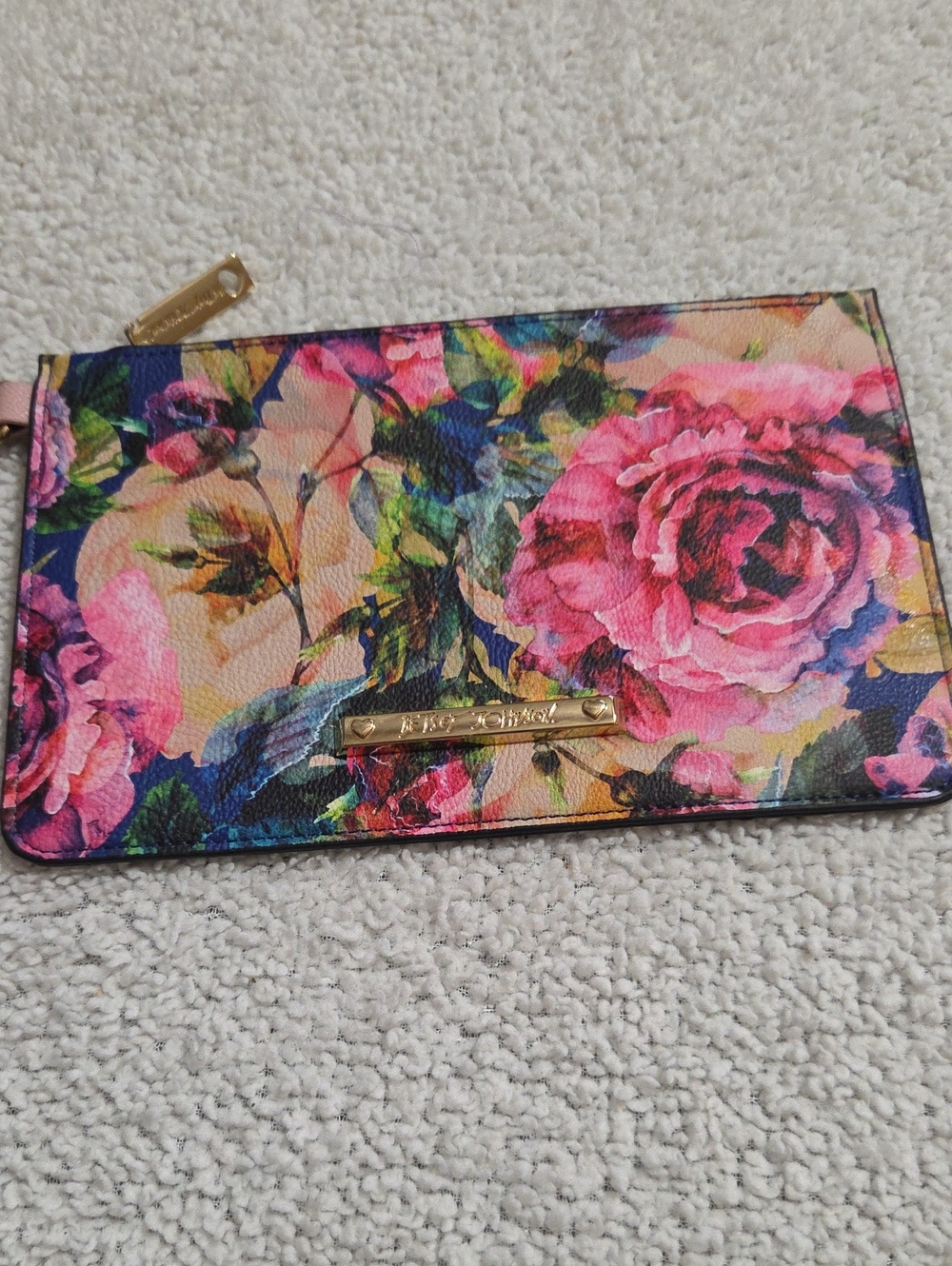 BETSEY JOHNSON FLORAL WRISTLET